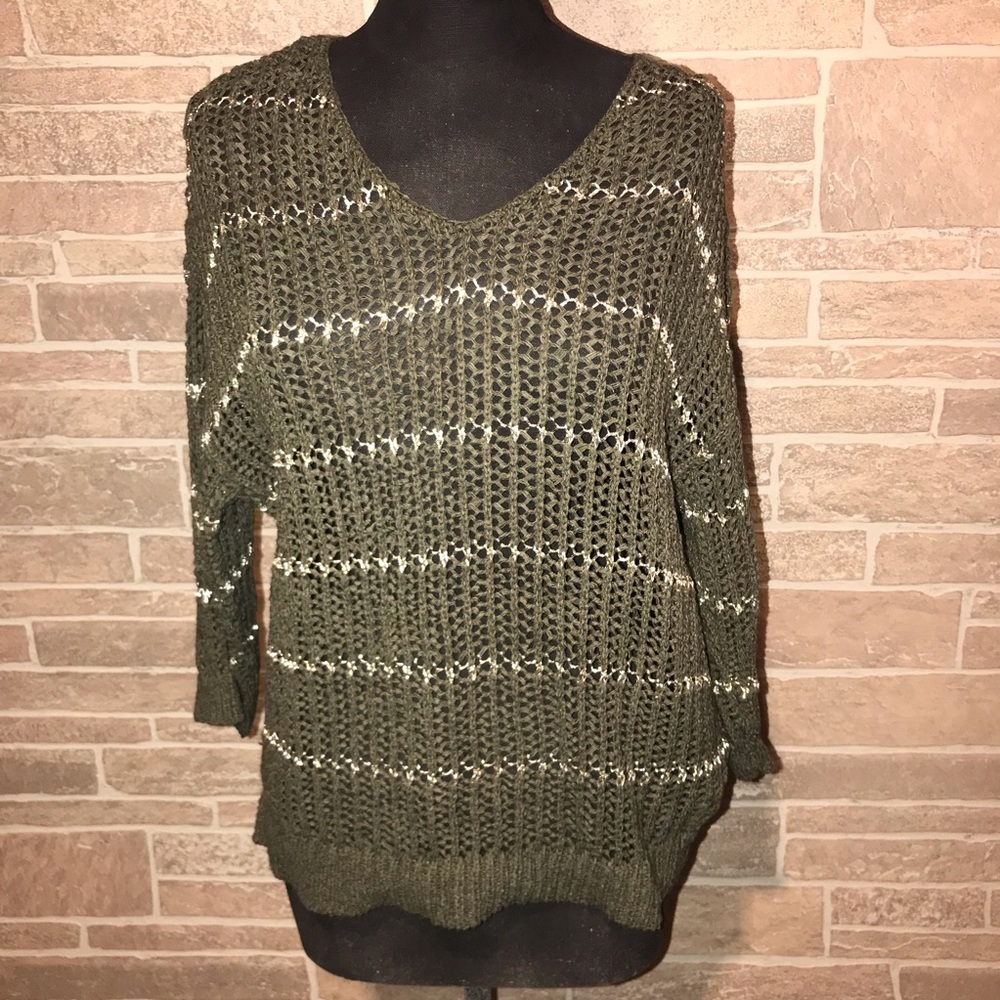 Chicos Women Open Knit Sweater Size 1/Medium